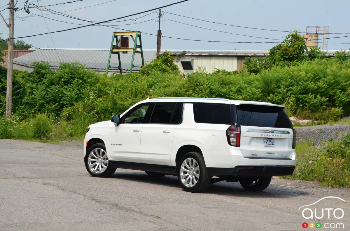 Chevrolet Suburban Duramax 2021, trois quarts arrière